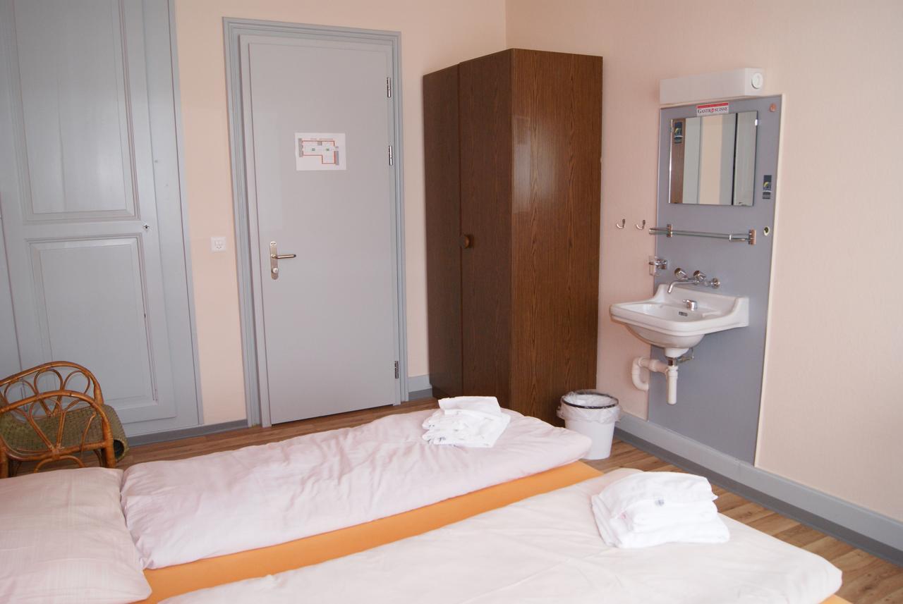 Hotel Schlosspintli Spiez Εξωτερικό φωτογραφία