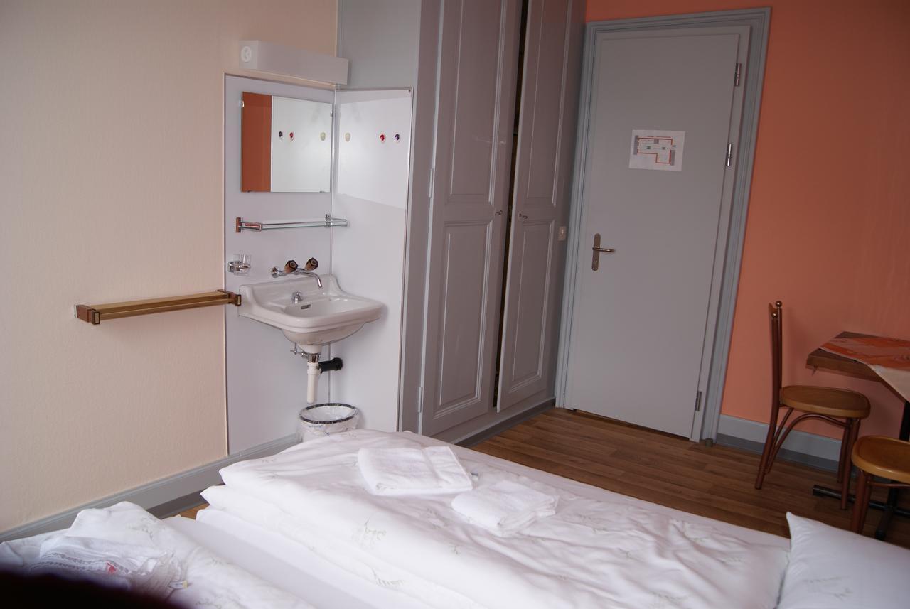 Hotel Schlosspintli Spiez Εξωτερικό φωτογραφία